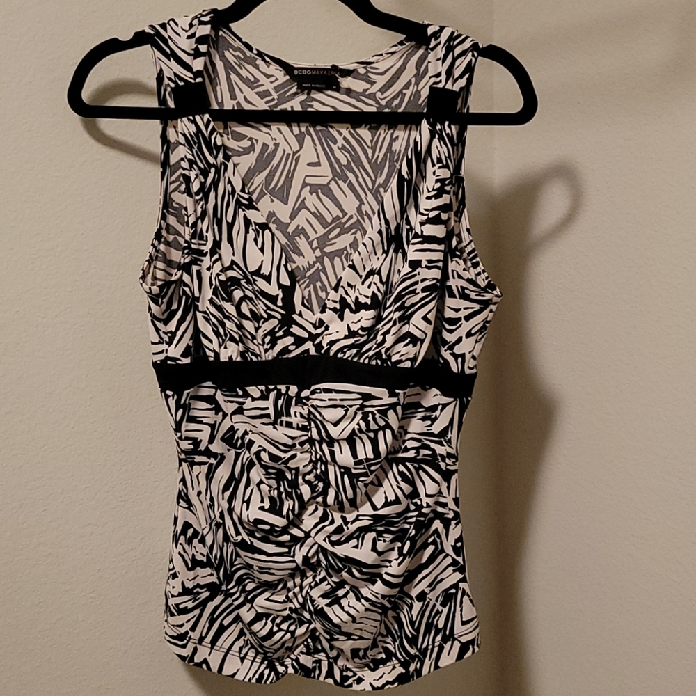BCBG MAXAZRIA top